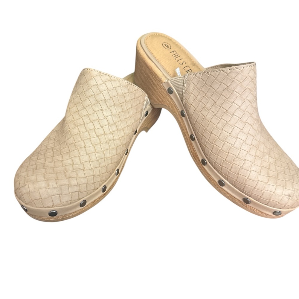 Falls Creek Cream Woven Mules Clogs Size 6